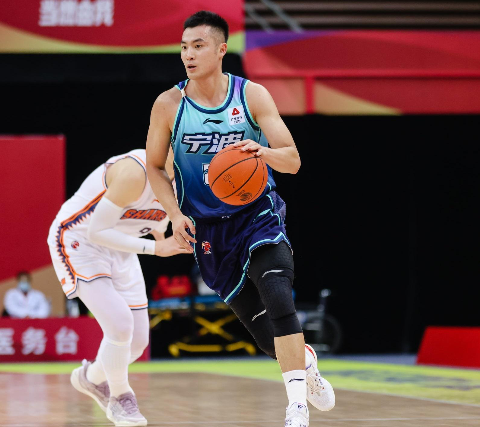 CBA常规赛倒计时；摩纳哥清晨战术微调；细节引发关注；气氛紧张；医务组通报恢复的简单介绍