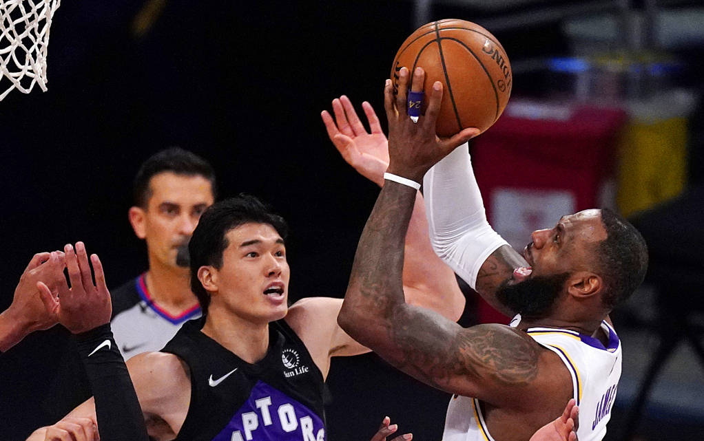 今夜迈阿密热火调整名单以备法国杯，伤情更新环节打磨，话题不断，年轻球员得到机会的简单介绍