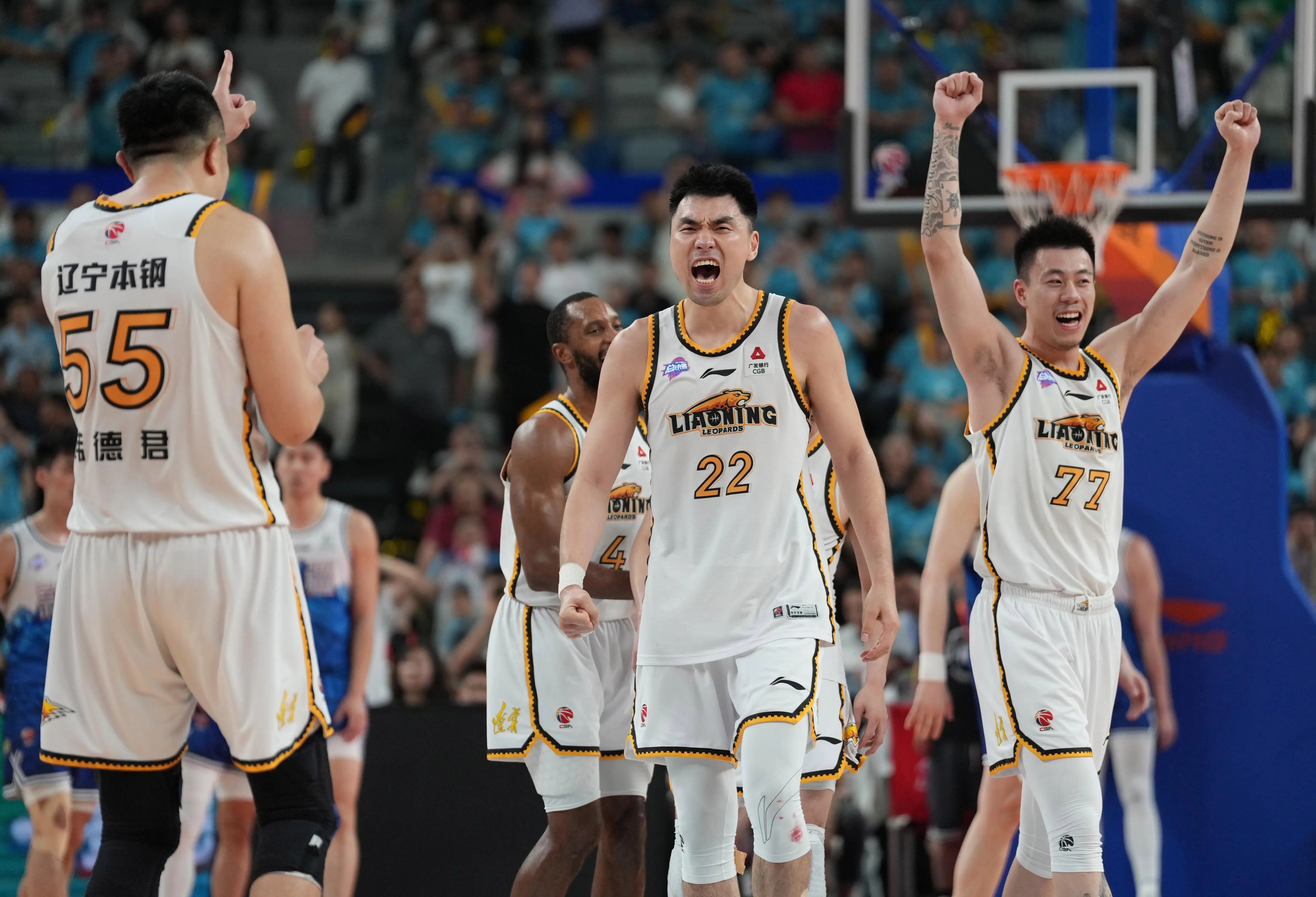 包含清晨体能课后,广州队刷新队史纪录备战NBA季后赛,压力陡增,训练强度明显提升的词条 包含清晨体能课后,广州队刷新队史纪录备战NBA季后赛,压力陡增,训练强度明显提升的词条